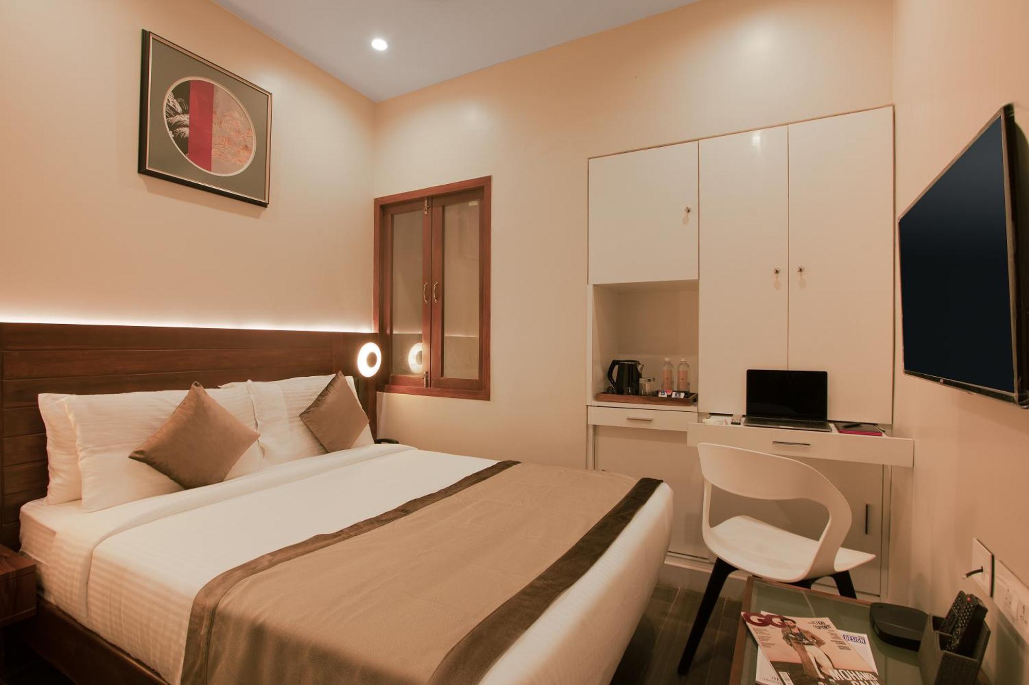 Hotel The Grand
